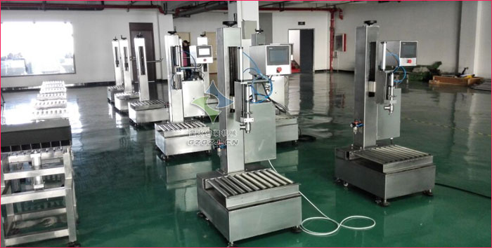 稱(chēng)重式顆粒醬料灌裝機(jī)